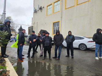 Keşlə qəsəbəsi, Sabir küçəsində yağışın yaratdığı fəsadların aradan qaldırılır - 05.04.2026