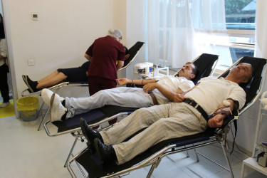 Nizami Tibb Mərkəzində növbəti qanvermə aksiyası  - 13.08.2025