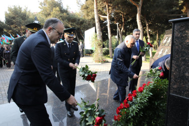 8 Noyabr – Şanlı Zəfər qələbəsinin 5-ci ildönümünü ilə əlaqədar “Nizami Rayon Vətən Müharibəsi Şəhidləri” Memorial Kompleksini ziyarət edilib - 08.11.2025