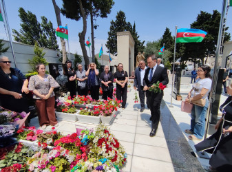 Vətən müharibəsi şəhidi Alı Həsənlinin doğum günündə məzarı ziyarət edilib - 22.06.2025