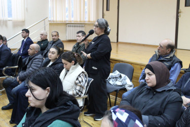 Nizami Rayon İcra Hakimiyyətinin başçısı rayon sakinləri ilə növbəti səyyar qəbul keçirib - 10.12.2025