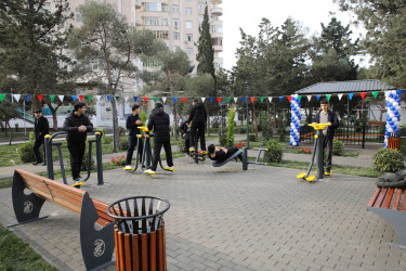 R.Rüstəmov küçəsi 72a ünvanında yeni park sakinlərin istifadəsinə verilib  - 23.12.2025