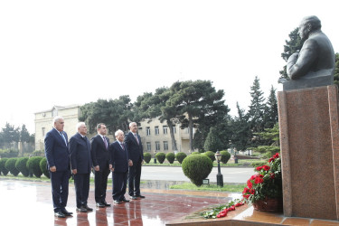 Nizami rayonunda Yeni Azərbaycan Partiyasının təsis olunmasının 33-cü ildönümü qeyd edilib - 18.11.2025