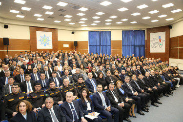 Nizami rayonu üzrə 2025-ci ilin sosial-iqtisadi inkişafının yekunları və qarşıda duran vəzifələrə həsr olunmuş hesabat yığıncağı keçirilib - 22.01.2026