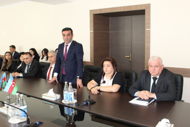 Rayon İcra Hakimiyyətində Beynəlxalq Müəllimlər Günü münasibətilə tədbir keçirilib - 03.10.2025