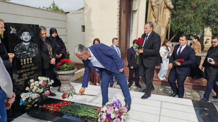 Vətən müharibəsi şəhidləri Muradov Hüseyn Fərhad oğlu və Əliyev Denis Aleksandroviçin xatirələri yad edilib - 08.10.2026