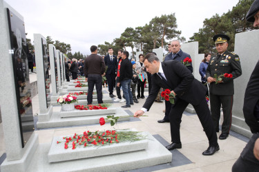 27 Sentyabr – Anım Günü ilə əlaqədar II Fəxri Xiyabanda şəhidlərin məzarları ziyarət edilib - 27.09.2025