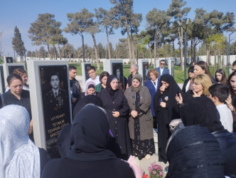 Vətən müharibəsi şəhidi leytenant Teymur Tehran oğlu Məcidzadənin məzarı ziyarət edilib - 10.10.2025