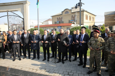 8 Noyabr – Şanlı Zəfər qələbəsinin 5-ci ildönümünü ilə əlaqədar Keşlə Şəhidlər Xiyabanı ziyarət edilib - 08.11.2025
