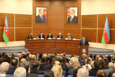 Nizami rayonu üzrə 2025-ci ilin sosial-iqtisadi inkişafının yekunları və qarşıda duran vəzifələrə həsr olunmuş hesabat yığıncağı keçirilib - 22.01.2026