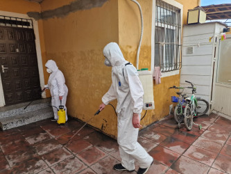 Keşlə qəsəbəsində kollektorun daşması nəticəsində yaranmış fəsadlar aradan qaldırılır - 11.04.2026