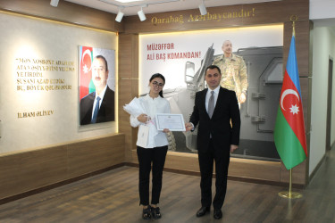 Nizami Rayon İcra Hakimiyyətinin başçısı beynəlxalq olimpiadalarda qalib olan rayon gəncləri ilə görüşüb - 22.08.2025